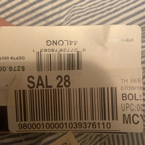 Selling a whole Tommy Hilfiger suit